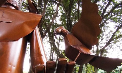 03eaeb_e81f2558f222486fa5b6970ba8f704f5_mv2